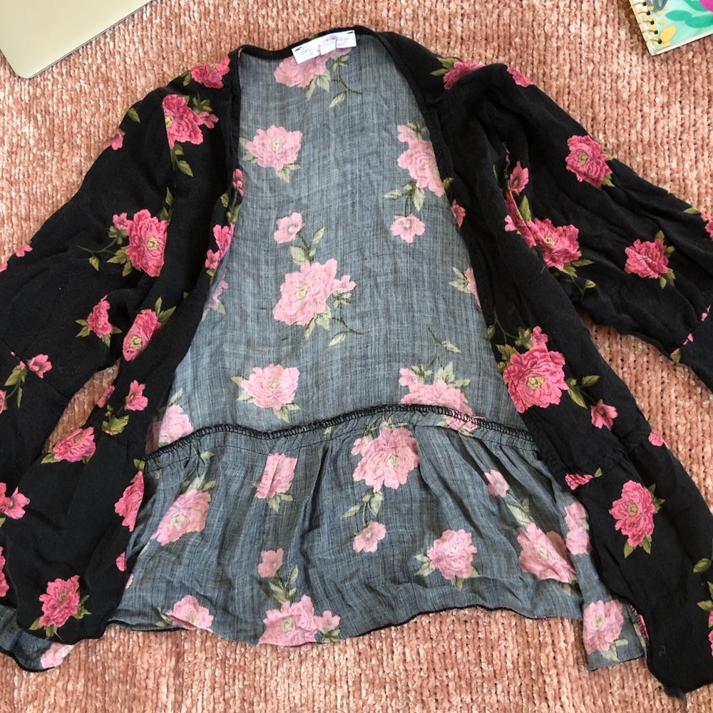 Floral wrap shirt - Picture 2 of 4